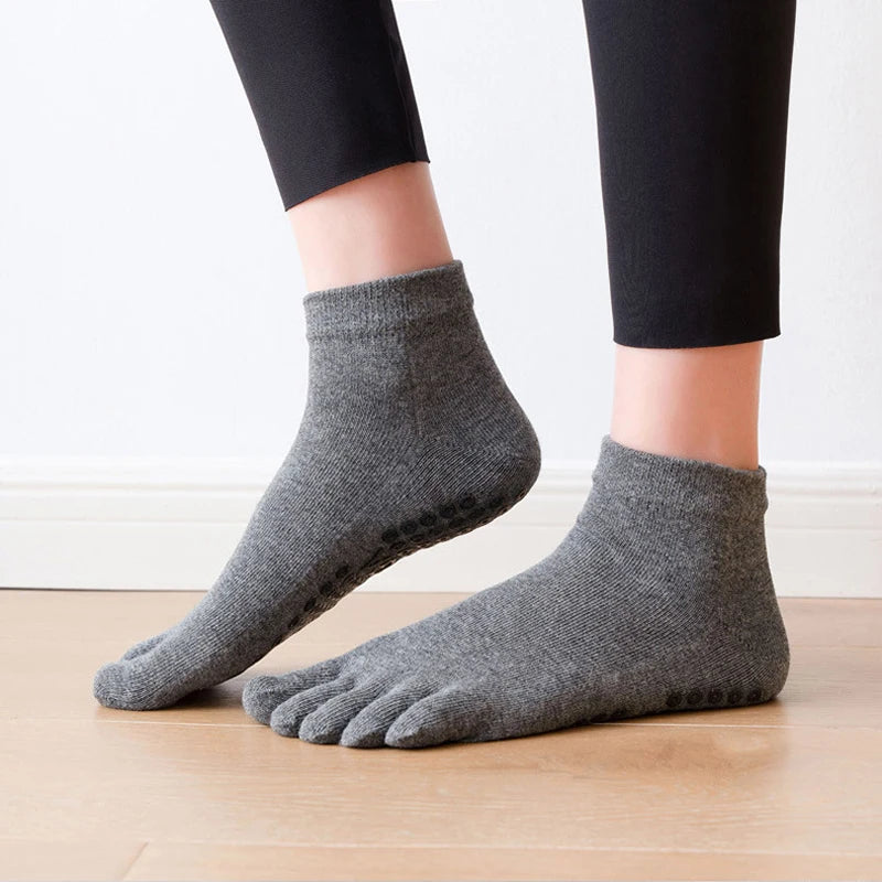 Five-Toe Non-Slip Pilates Socks for Women – Silicone Grip product image